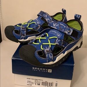Sperry boys sandals size 1 M